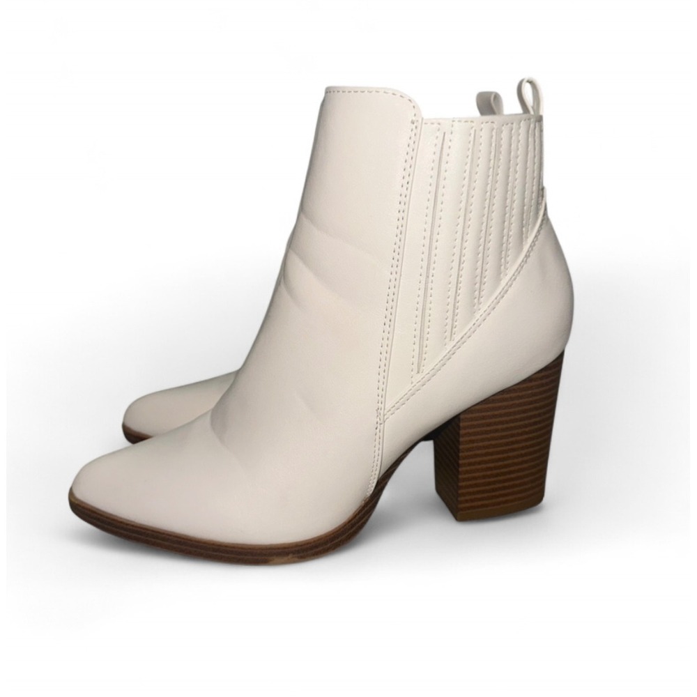 Top‎ Moda Womens White Pointed Toe Block Heel Ankle Booties Size 7.5